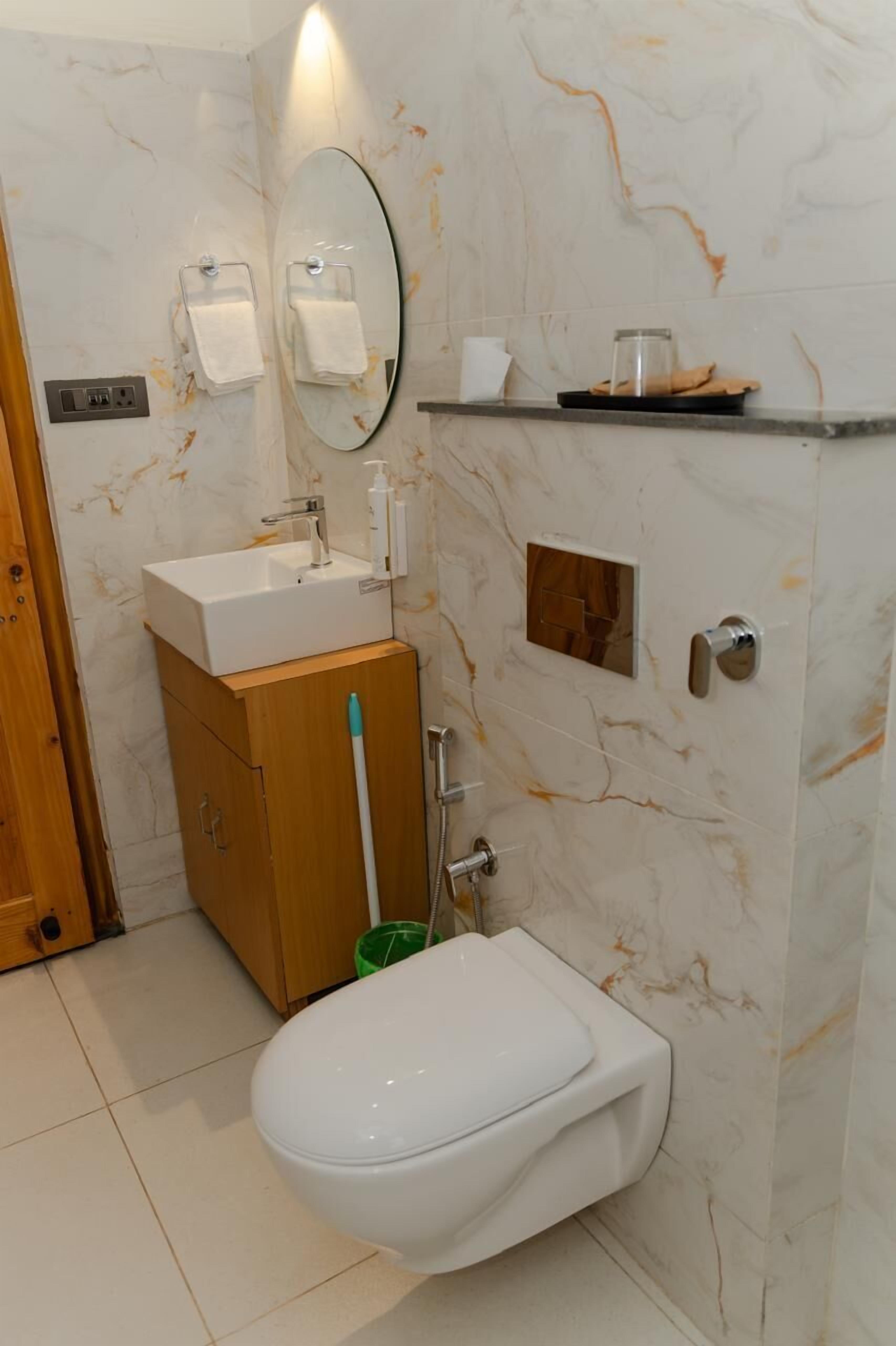 Shower, towels, soap, shampoo