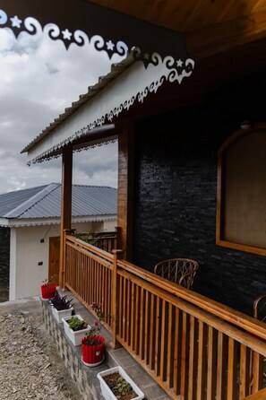 Front of property - The Meemos Cafe And Cottages (Mussoorie)