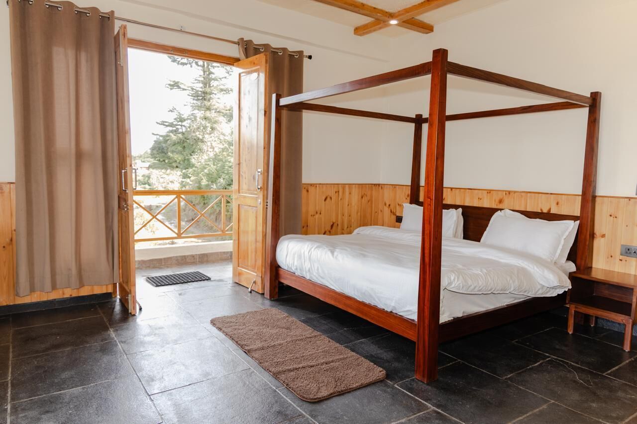 Royal Cottage | Desk, free WiFi