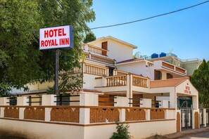 واجهة المنشأة