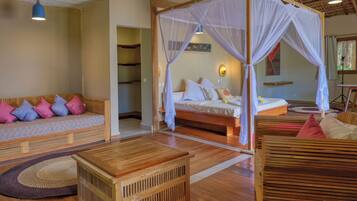 Habitación doble superior, vistas a la playa | Ropa de cama de alta calidad, caja fuerte, wifi gratis y ropa de cama