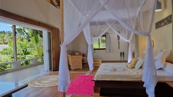 Superior Double Room, Beach View | In-room safe, free WiFi