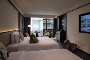 Family Twin Room, Refrigerator, Courtyard View - FunGee S Hotel Zhangjiajie National Park (Zhangjiajie)