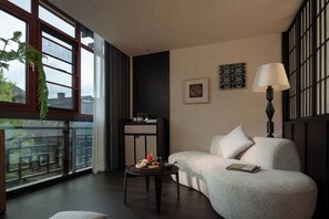 Chambre Double Luxe, vue cour intérieure