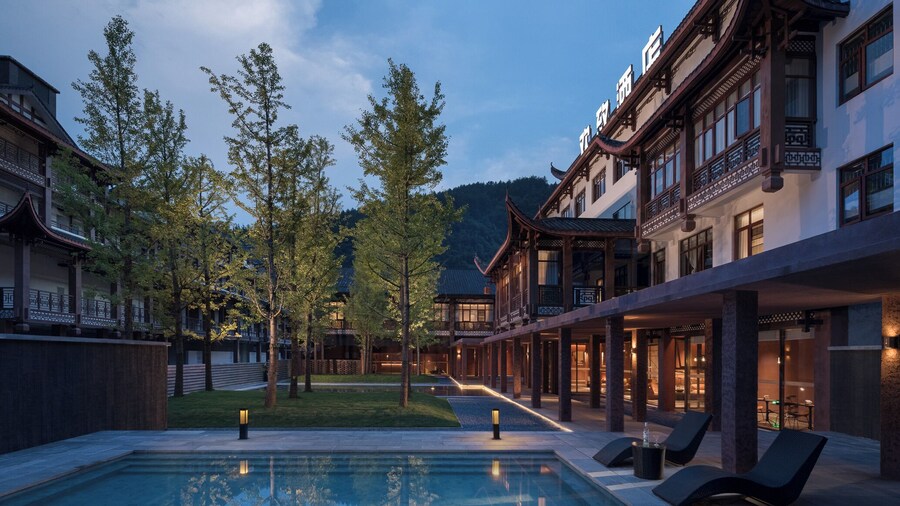 FunGee S Hotel Zhangjiajie National Park