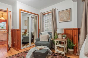 Interior - Minutes to Lake Arrowhead Village | Cozy & Secluded | Cedar Cove by AvantStay (Lake Arrowhead)