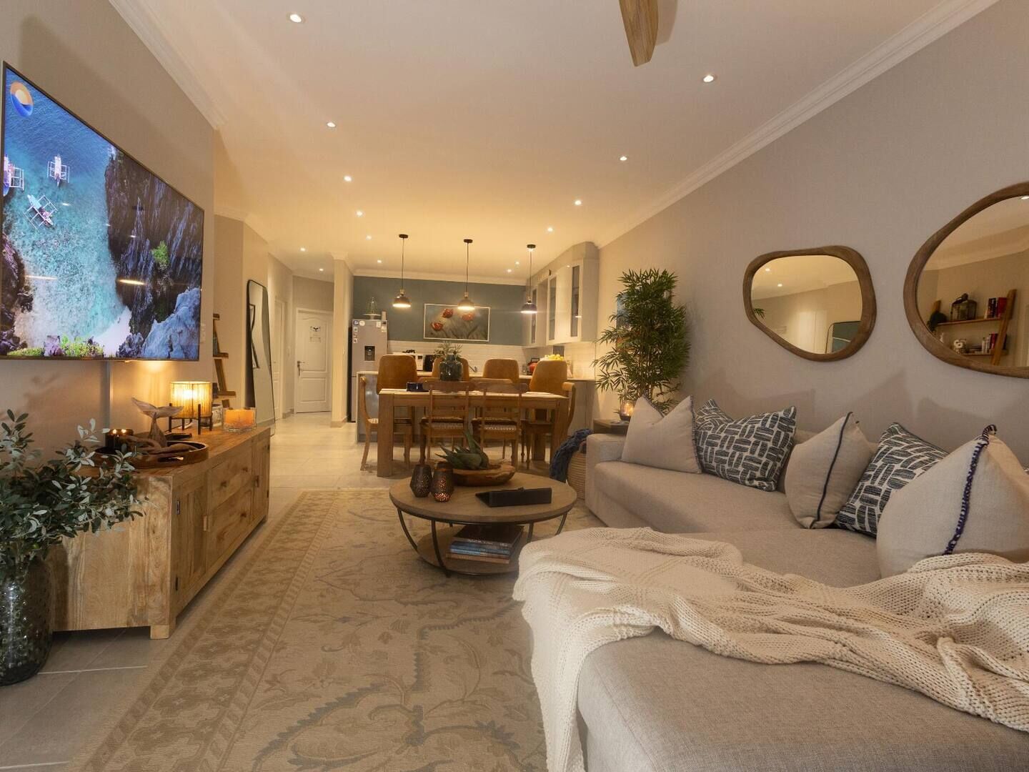 Smart-TV, Bücher, Musikbibliothek