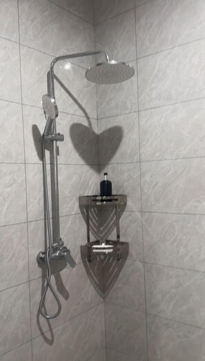 Classic Apartment, Balcony, City View | Bathroom