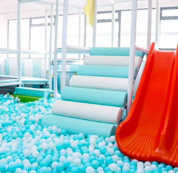 Children’s play area – indoor