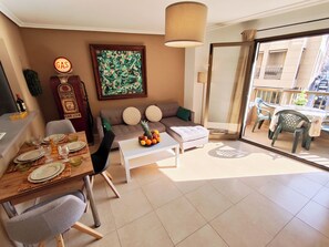 Smart TV - The best location in Santa Pola! Apartment next to the beach surrounded by stores. (Santa Pola)