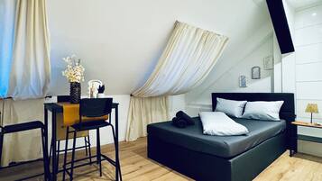 Basic-Zimmer | Bügeleisen/Bügelbrett