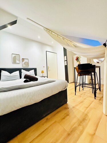 Comfortable Budget Room near Liesing