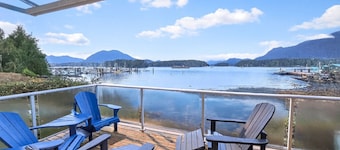 The Landing- Your Downtown Waterfront Oasis