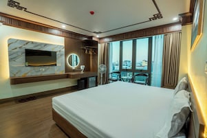 Decoración personalizada, muebles diferentes y escritorio 