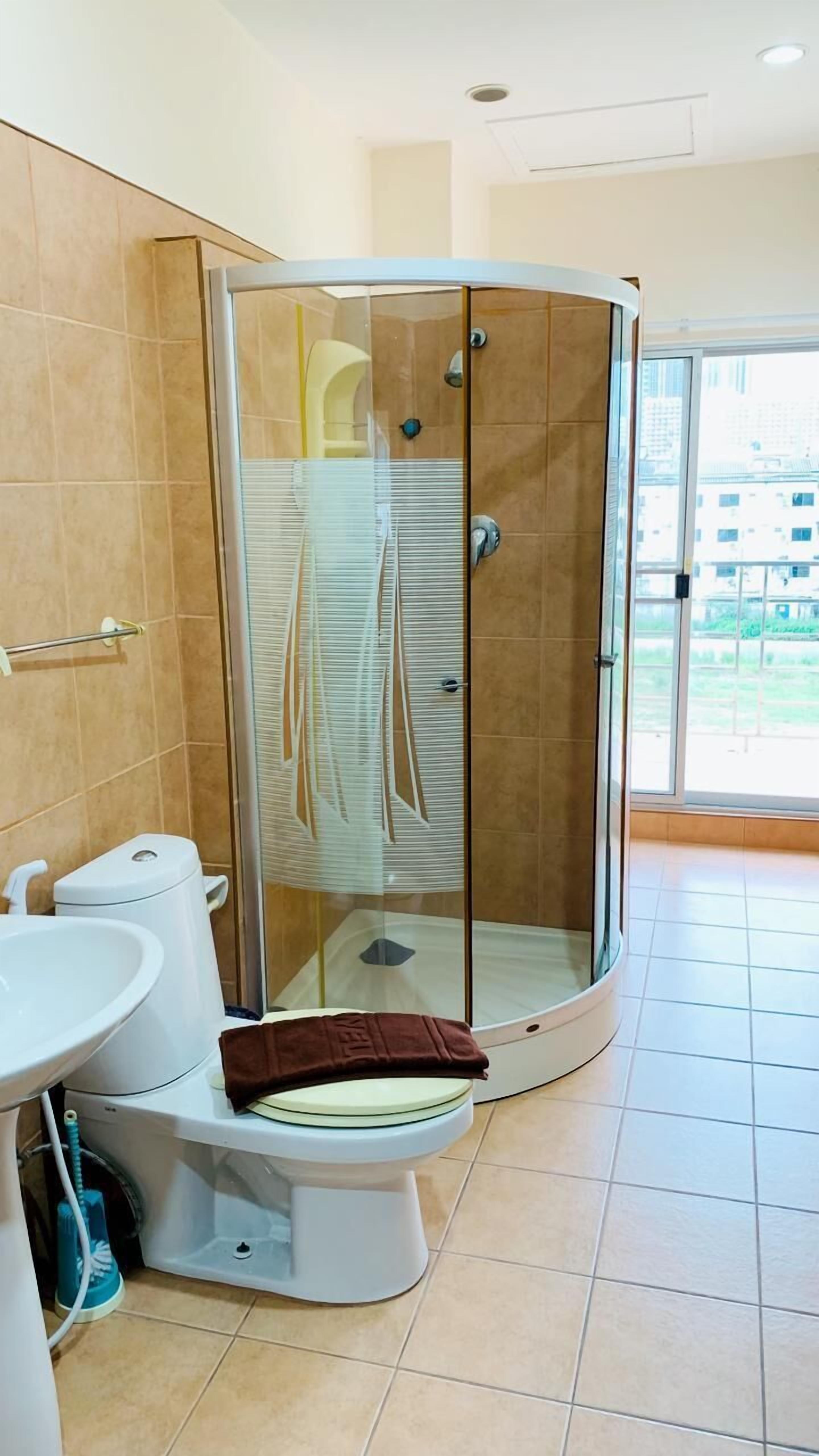 Studio Suite, Balcony, Partial Sea View | Bathroom