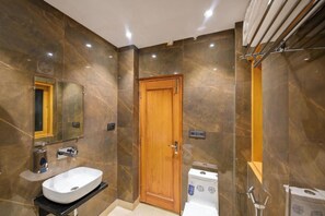 Family Suite, City View | Bathroom - Hotel Surya Plaza  (New Delhi)