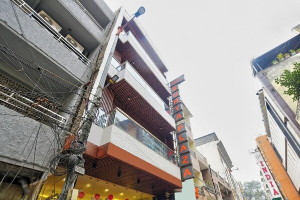 Exterior - Hotel Surya Plaza  (New Delhi)