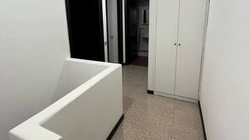 Doccia, asciugacapelli, bidet, asciugamani