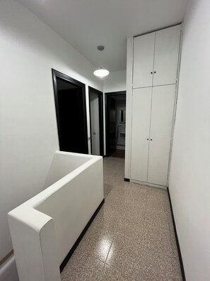 Shower, hair dryer, bidet, towels - Bluskieshouse house (Marina di Cerveteri)