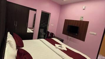 Laptop workspace, free WiFi