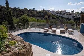 Pool - Golden Hour Villa by Nomads (Paphos)