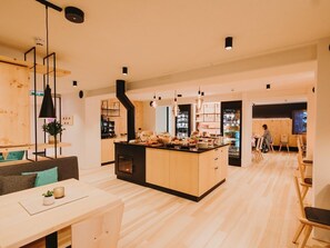 تناول الطعام