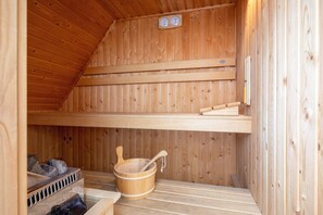 Sauna - Lovely villa on the edge of the forest (Den Burg)