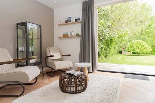 Schönes, modern möbliertes Ferienhaus