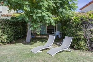 Property grounds - Family Villa Near Lac de Jouarres (Homps)