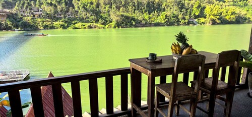 Fabulous 1-bedroom bungalow with AC in charming LuangPraBang