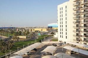 Luxury Apartment, 2 Bedrooms, City View, Lakeside | Balcony view - Silk Valley - 2B near Yas Marina Circuit (Abu Dhabi)