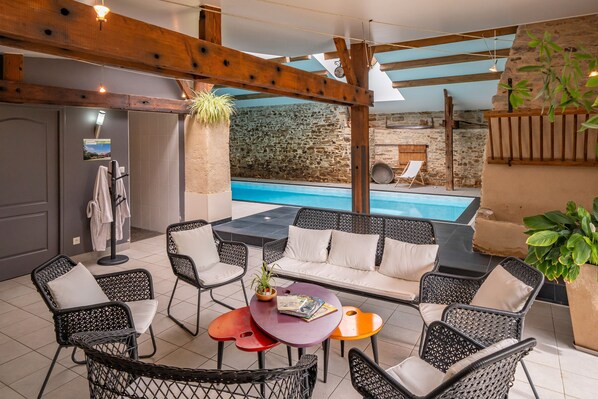 Pool - Country House “Grand Gîte, Indoor Pool” with Private Terrace, Garden, and Balcony (Saint-Christophe-du-Ligneron)