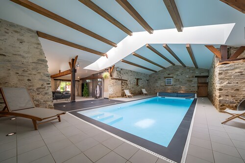 Country House “Grand Gîte, Indoor Pool” with Private Terrace, Garden, and Balcony
