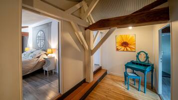 Fer et planche Ă repasser, Wi-Fi, draps fournis