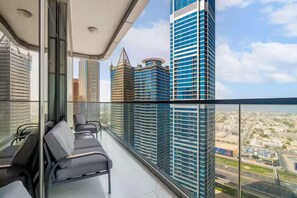 Comfort Apartment, City View | Terrace/patio - Paramount Hotel Rooftop Infinity Pool (Dubai)