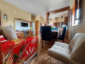 Living area - Soares House: Between sand, sun and a touch of eternity (Beberibe)