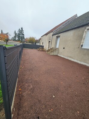 Property grounds - Gîte des 2L (Vallenay)