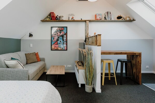 واي فاي مجانًا وملاءات أسرّة