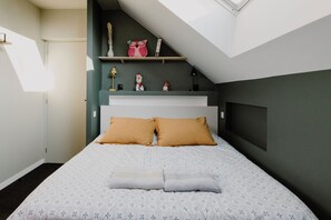 واي فاي مجانًا وملاءات أسرّة