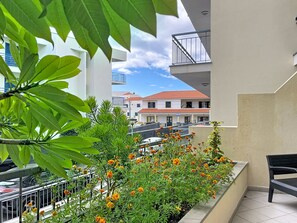 Terrace/patio - Judite Home Apartment by Atlantic Holiday (Santa Cruz)