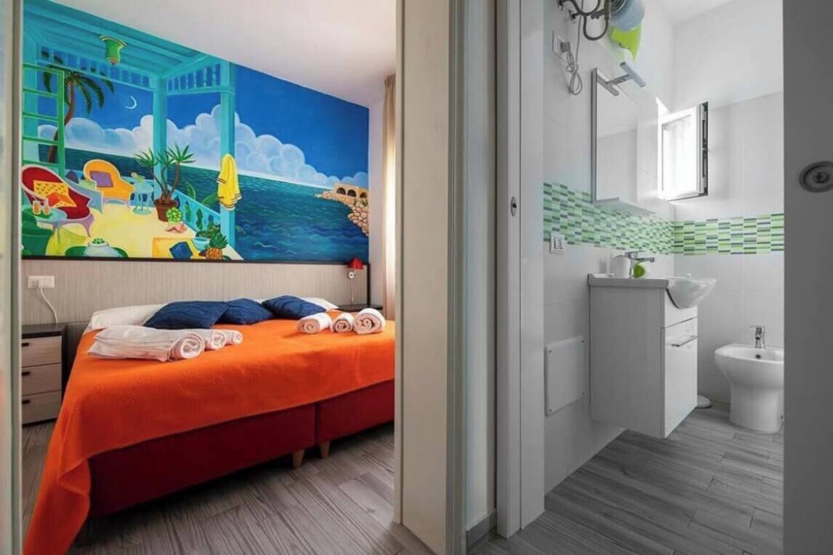 Double Room | In-room safe, free WiFi