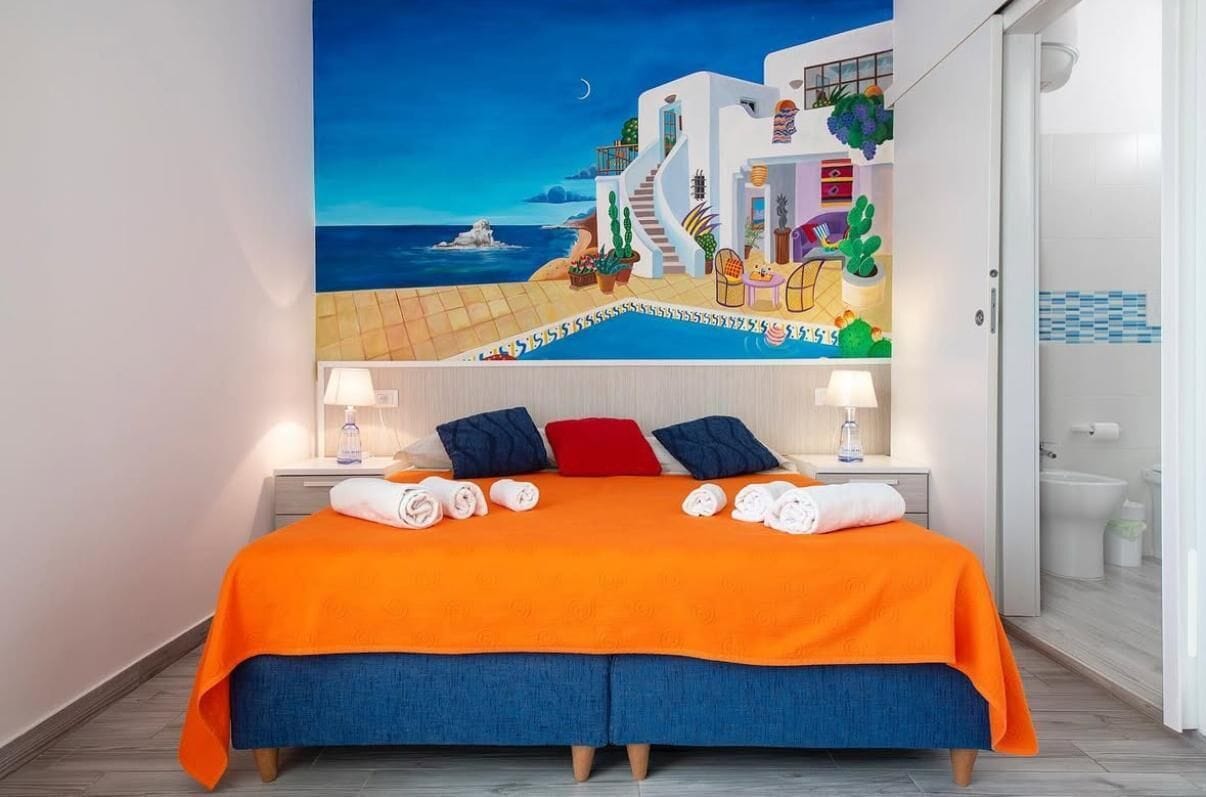 Double Room | In-room safe, free WiFi