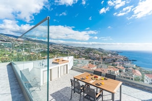 House | 2 bedrooms - Midnight House by Atlantic Holiday (Camara de Lobos)
