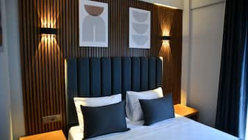 Standard Room | In-room safe, laptop workspace, iron/ironing board, free WiFi