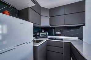 Private kitchen - Torremolinos Centro - Cerca de la Playa (Torremolinos)