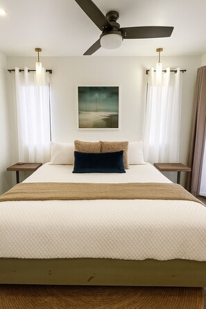 Iron/ironing board, free WiFi, bed sheets - Brand new organic-modern retreat in Tobago. 5 min drive to beaches & amenities! (Buccoo)