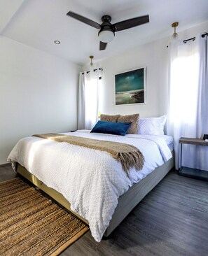 Iron/ironing board, free WiFi, bed sheets - Brand new organic-modern retreat in Tobago. 5 min drive to beaches & amenities! (Buccoo)