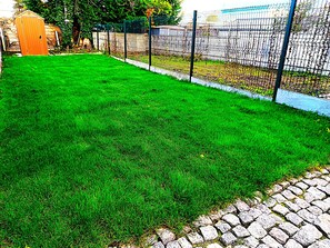 المنطقة المحيطة بالمنشأة