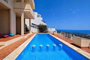 Pool - Duplex with swimming pool, jacuzzi, garage, with 180º panoramic sea view terraces (Peñíscola)