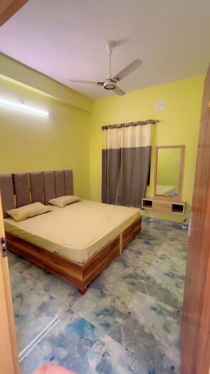 Double Room | Free WiFi